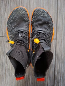 Vivobarefoot Primus Sport lll - 9