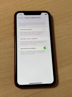 Predám iPhone 11 128GB Red - 9
