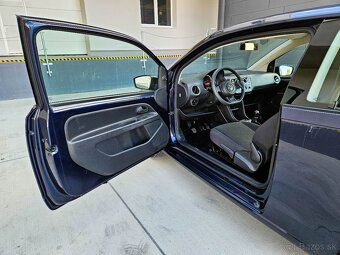 Volkswagen UP - 9