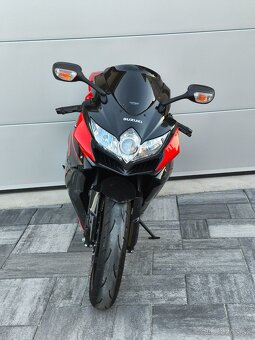 Suzuki GSXR 750 k9 - 9