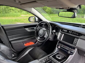 Jaguar XF 2.0D 4x4 132kw 8st. Automat - 9