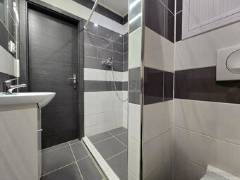 Upravená Garsónka s lodžiou a pekným výhľadom na Furči - 9