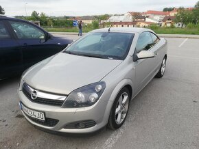 Opel Astra Twin Top - 9