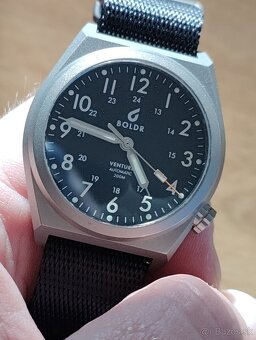 Predám BOLDR Venture Carbon Black Automatic - 9