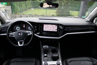 Volkswagen Touareg 3.0 V6 TDI SCR Elegance 4Motion, 1.majite - 9