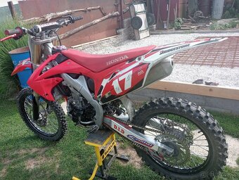 Honda CRF 250 r - 9