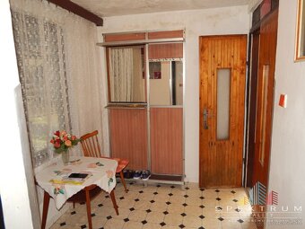 SPEKTRUM REALITY - Na Predaj rodinný dom s pozemkom 1385 m2, - 9