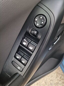 Citroën C4 Picasso eHDi 115 Seduction 85KW SR 1majiteľ Plná - 9