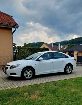 Chevrolet Cruze 1.6 benzín - 9