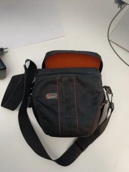 Nikon D3200 + 18-55mm kit lens - 9