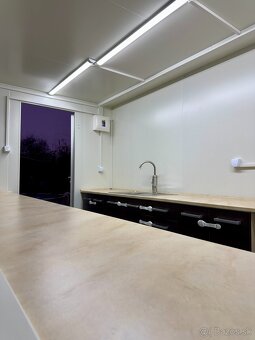 Predám čisto nový gastro príves - 9