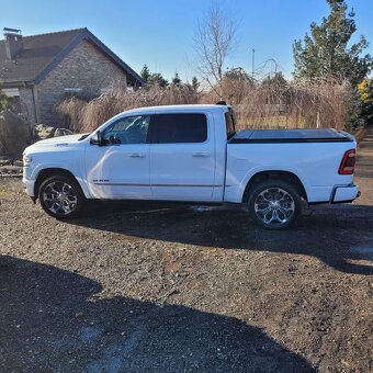 DODGE RAM 1500 LIMITED 2022 5,7 HEMI 54000km DPH - 9