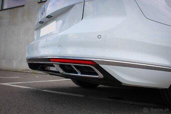 Volkswagen Passat Variant R-LINE 2.0 TDI DSG Highline - 9