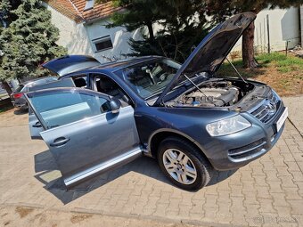 Volkswagen Touareg 3.0 TDi V6 A/T 225k 4x4 (diesel) - 9