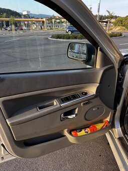 JEEP GRAND CHEROKEE, SRT8, HEMI 6,1L V8 - 9