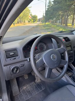 Predám Volkswagen Golf 5 1.9 TDi - 9
