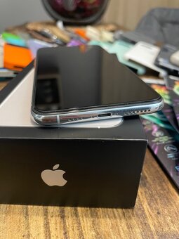 Apple iPhone 11 Pro max 64 gb biela - 9