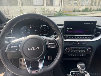 Kia Ceed 1.5 T-GDi GT Line A/T 117,5 kW - 9