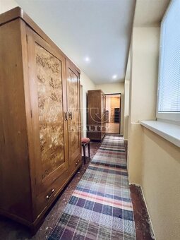 Na predaj rodinný dom s pivnicou, altánkom a garážou, v... - 9