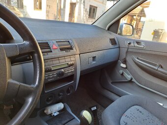 Škoda Fábia Clasic Sedan 1.4 MPI 50kW - 9