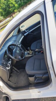 Predám Škoda Octavia 2 1.6 benzín . - 9