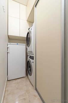 LUXUSNÝ 4 IZB BYT (Penthouse) s TERASOU s VÝHĽADOM na MESTO - 9