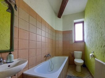 Zabehnutý apartmánový dom na predaj, Veľký Slavkov - 9