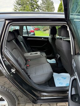 Volkswagen Passat Variant 2.0 TDI EVO Business DSG - 9