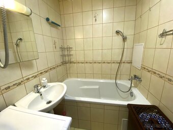 Predaj 4-izbový byt + veľký balkón M-laborce - 9