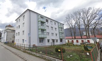 Na predaj 3-izbový  byt Vrútky - záhradka, garáž - 9