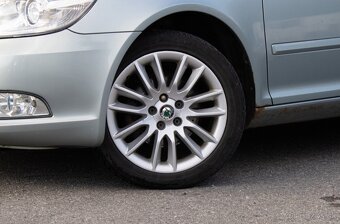 Škoda Octavia 1.8 TSI L K DSG - 9