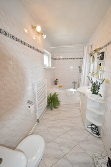 Dubová: Na predaj dom na pozemku 1.926m2. - 9