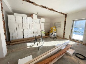 Rodinný dom - CHALUPA v lone peknej prírody v okrese Sobra - 9