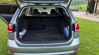 Predám VW GOLF VARIANT 1.6TDi 85kW Comfortline - 9