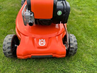 Predám kosačku s pohonom značky Husqvarma - 9