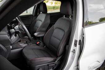 Ford Kuga 1.5 TDCi EcoBlue 120k ST-Line - 9