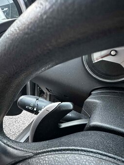 Peugeot 308 1.6 HDI PREMIUM výbava - 9