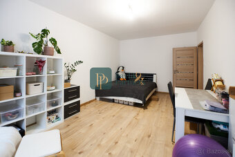 Predaj veľký 3 izbový byt, kompletná rek., balkón, 85m2 - 9