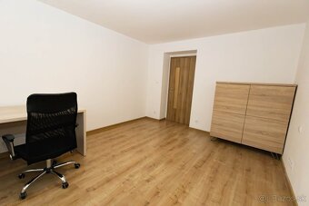 Ponúkame na prenájom 2 izbový byt v Humennom - 9