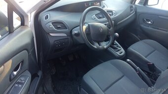 Renault Scénic 1.6 16V - 9