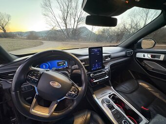 FORD EXPLORER -PLATINUM- 7MIEST - 9