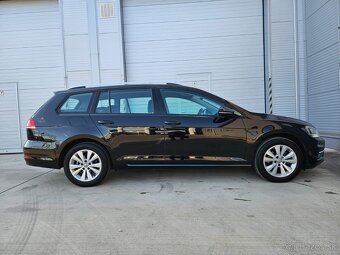 Volkswagen Golf Combi 1.6TDI - 9