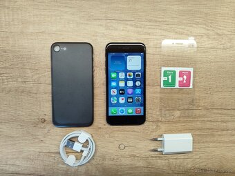 Apple iPhone SE 2020 (2nd gen) - ako nový / v záruke - 9