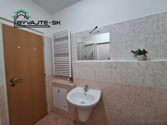 Na prenájom priestranná garsónka v centre mesta – 41 m², Pri - 9