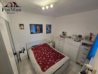 Na predaj priestranný rodinný dom s veľkým pozemkom Jánovce - 9