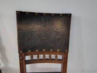 Historické drevené stoličky – set 2 ks - 9