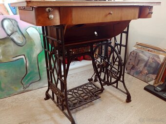 Šijací stroj retro BOBBIN - 9