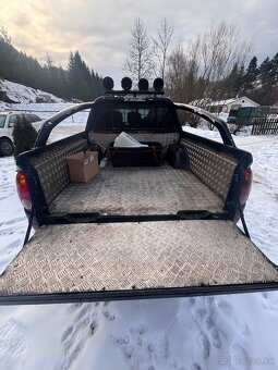 L200 - 9