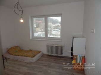SPEKTRUM REALITY- Na Predaj 4- izbový rodinný dom s pozemkom - 9