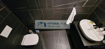 Ponúkam na PREDAJ 5 IZBOVÝ PENTHOUSE V MESTE NOVÉ ZÁMKY - 9
